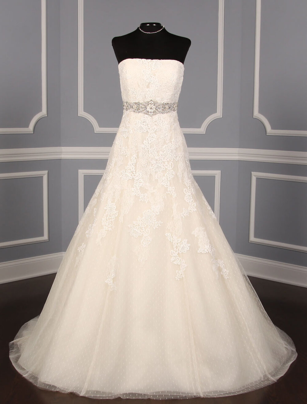 Pronovias Bilyana Ivory Strapless Fit Flare Lace Wedding Dress Plus Size 16